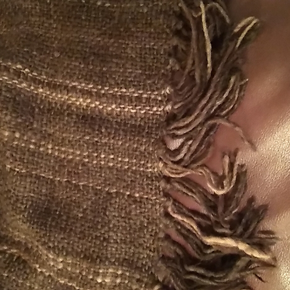 Couch throw - Picture 2 of 3